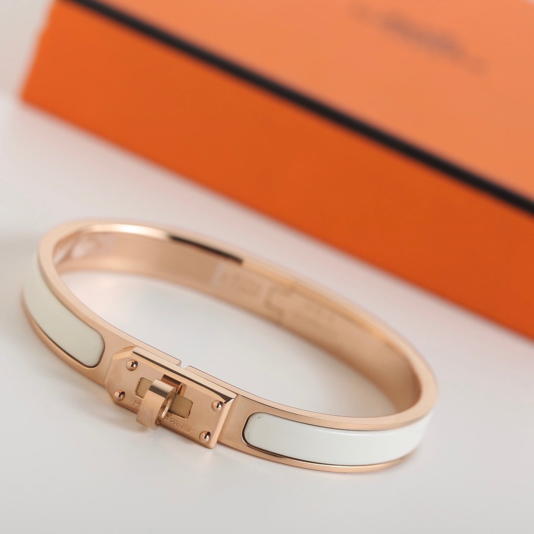 [Okajuri Jewelry]HM KELLY WHITE BRACELET