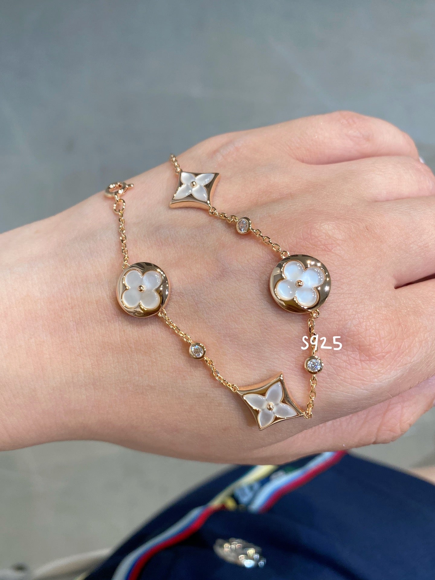 [Okajuri Jewelry]STAR AND SUN 4 MOTIF WHITE MOP PINK GOLD BRACELET