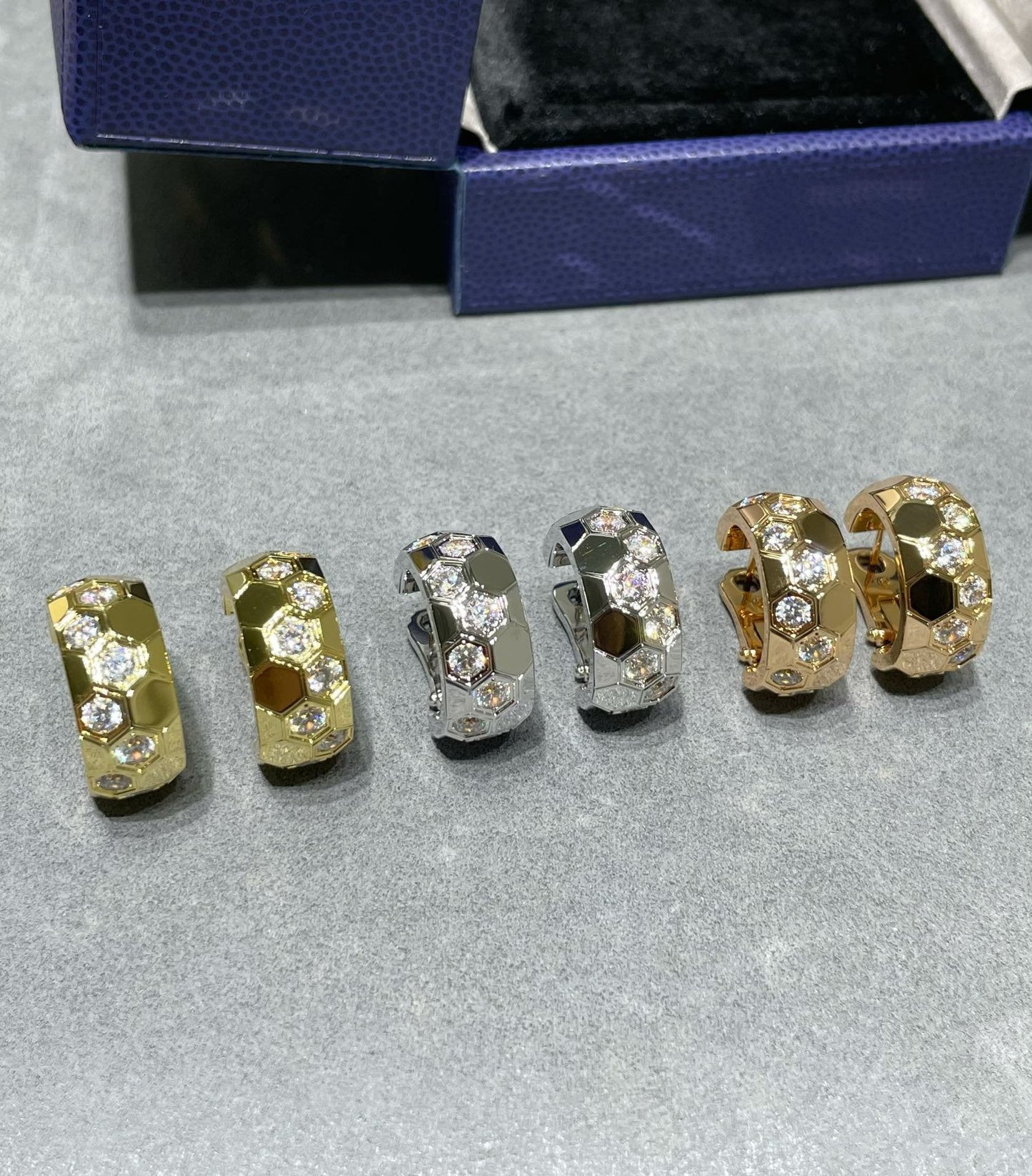 [Okajuri Jewelry]BEE LOVE DIAMOND HOOP EARRINGS