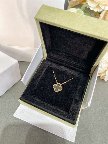 [Okajuri Jewelry]CLOVER ROCK CRYSTAL ROSE GOLD NECKLACE