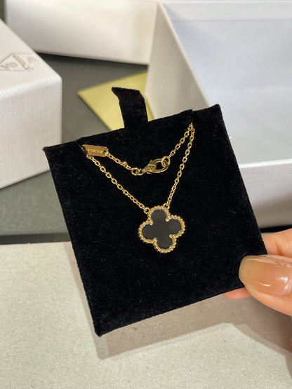 [Okajuri Jewelry]CLOVER ROCK CRYSTAL ROSE GOLD NECKLACE