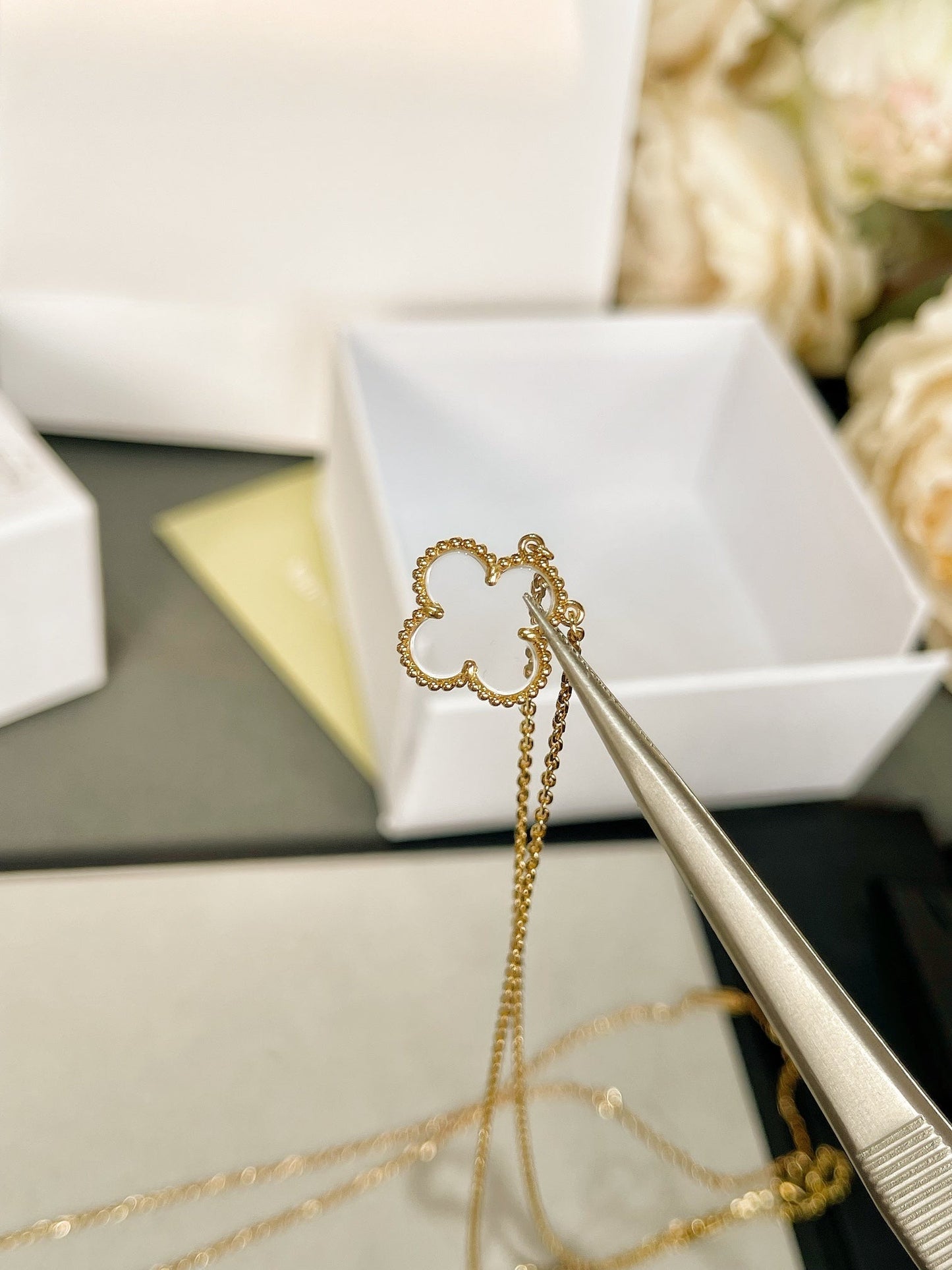 [Okajuri Jewelry]CLOVER ROCK CRYSTAL ROSE GOLD NECKLACE