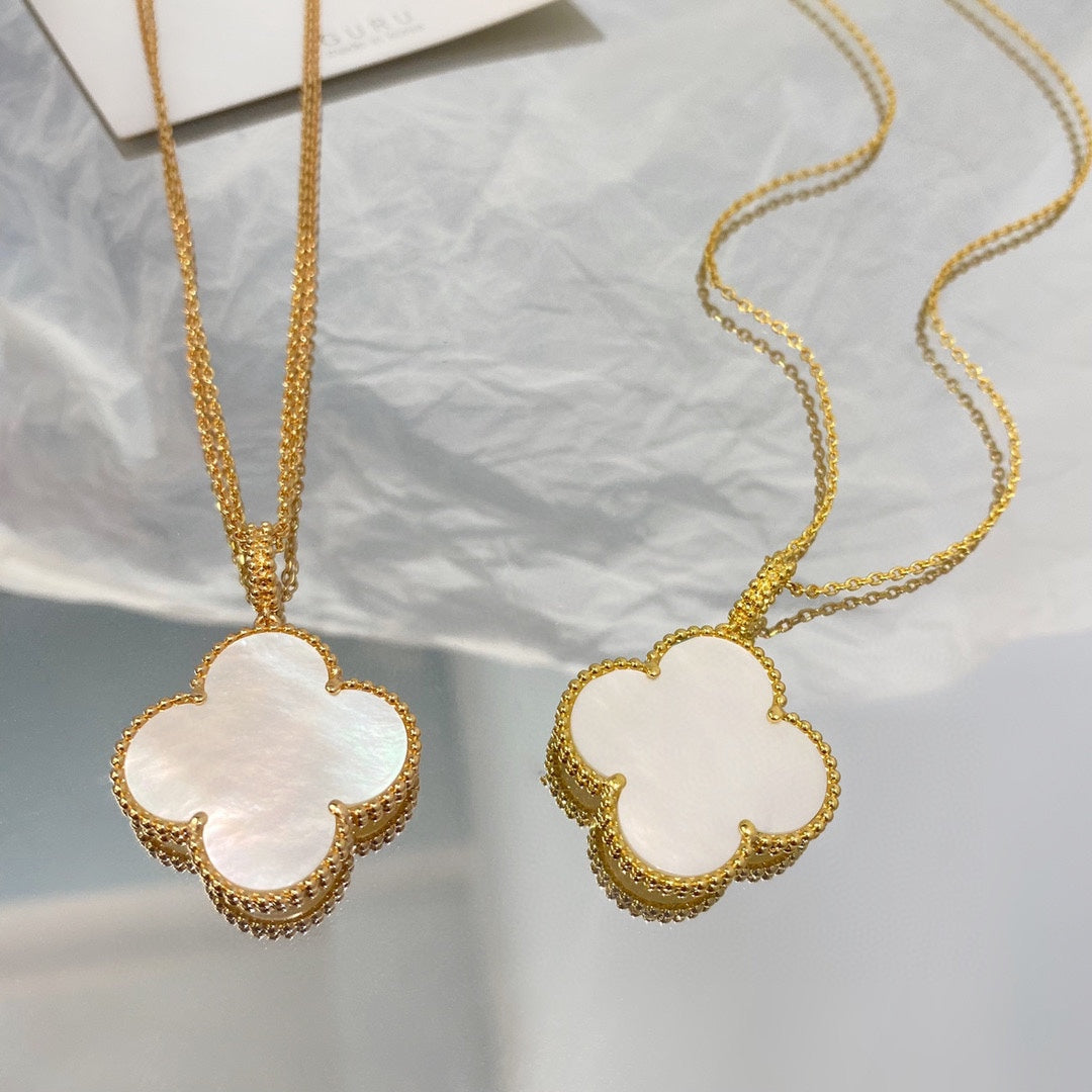 [Okajuri Jewelry]CLOVER 25MM MOP LARGE PENDANT NECKLACE