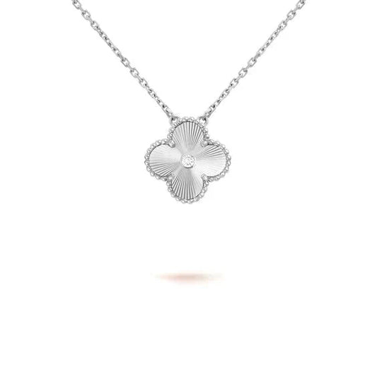 [Okajuri Jewelry]CLOVER  15MM DIAMOND LASER NECKLACE SILVER