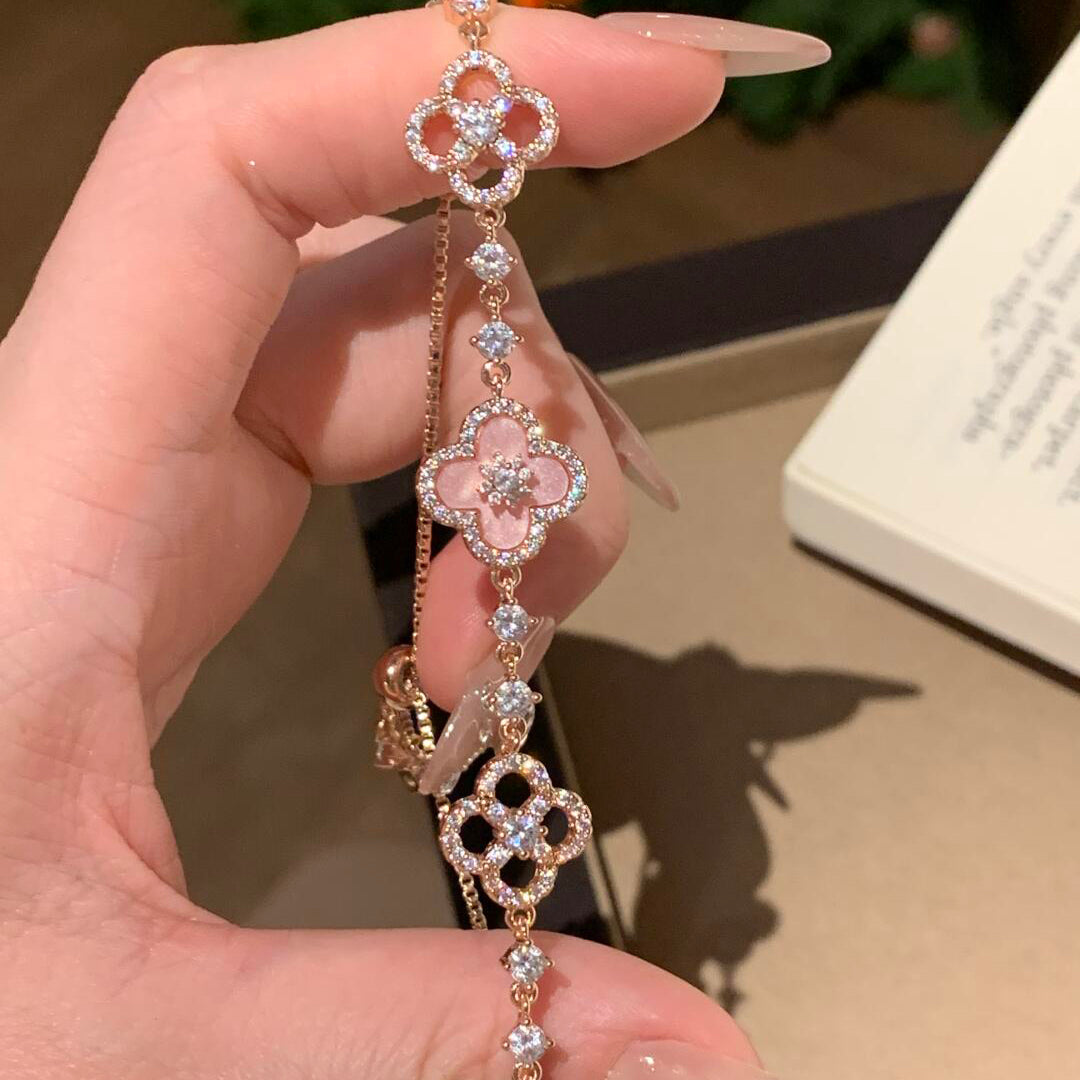 [Okajuri Jewelry]CLOVER 5 MOTIF PINK BLUE RED WHITE BRACELET