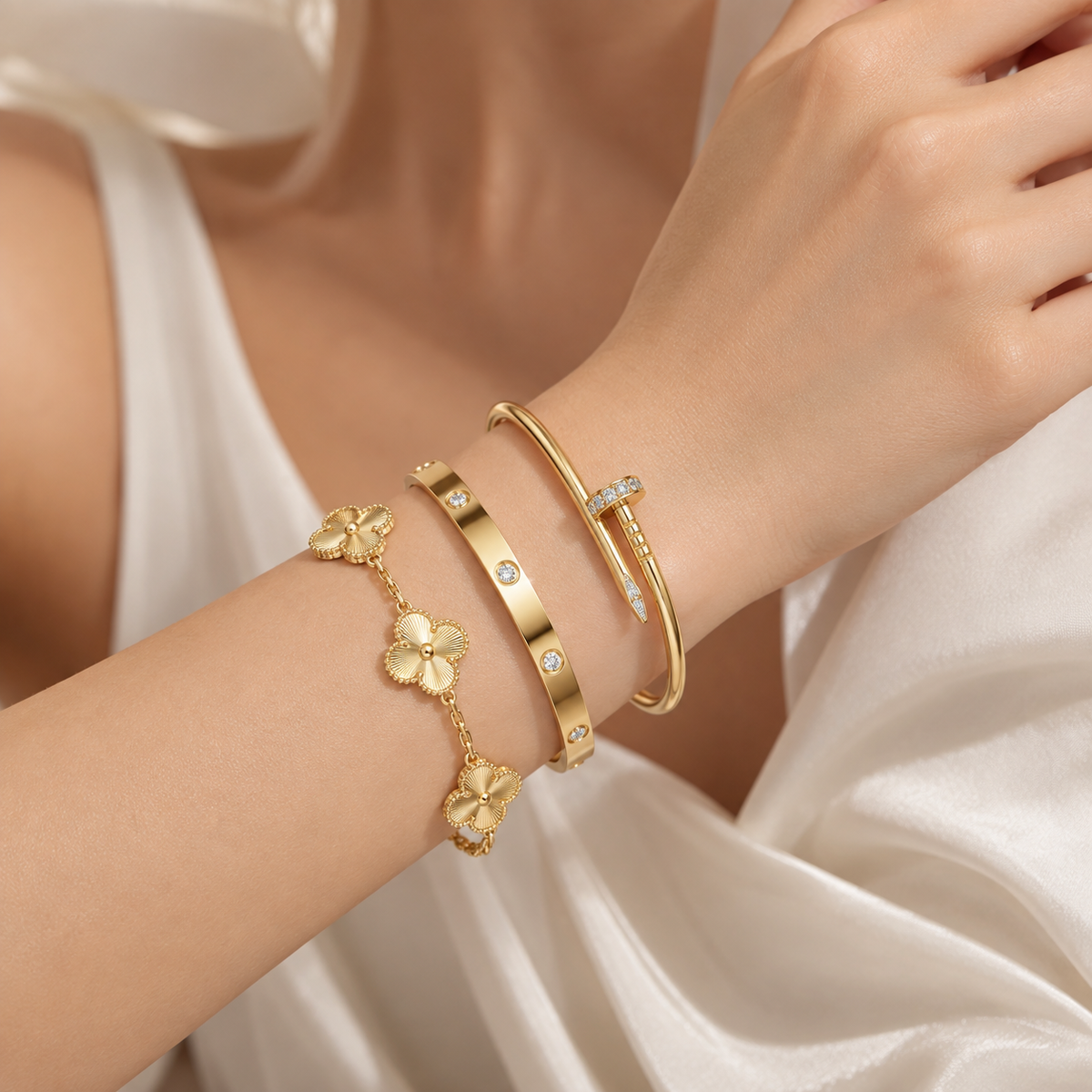 [Oakjuri™ Jewelry] ] CLASH & Clover Laser 5-Motif & LOVE Brushed Bracelet Stack Set