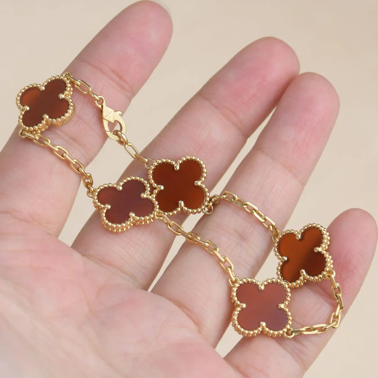 [Okajuri Jewelry] CLOVER 5 MOTIF RED CORNELIAN BRACELET COLLECTION