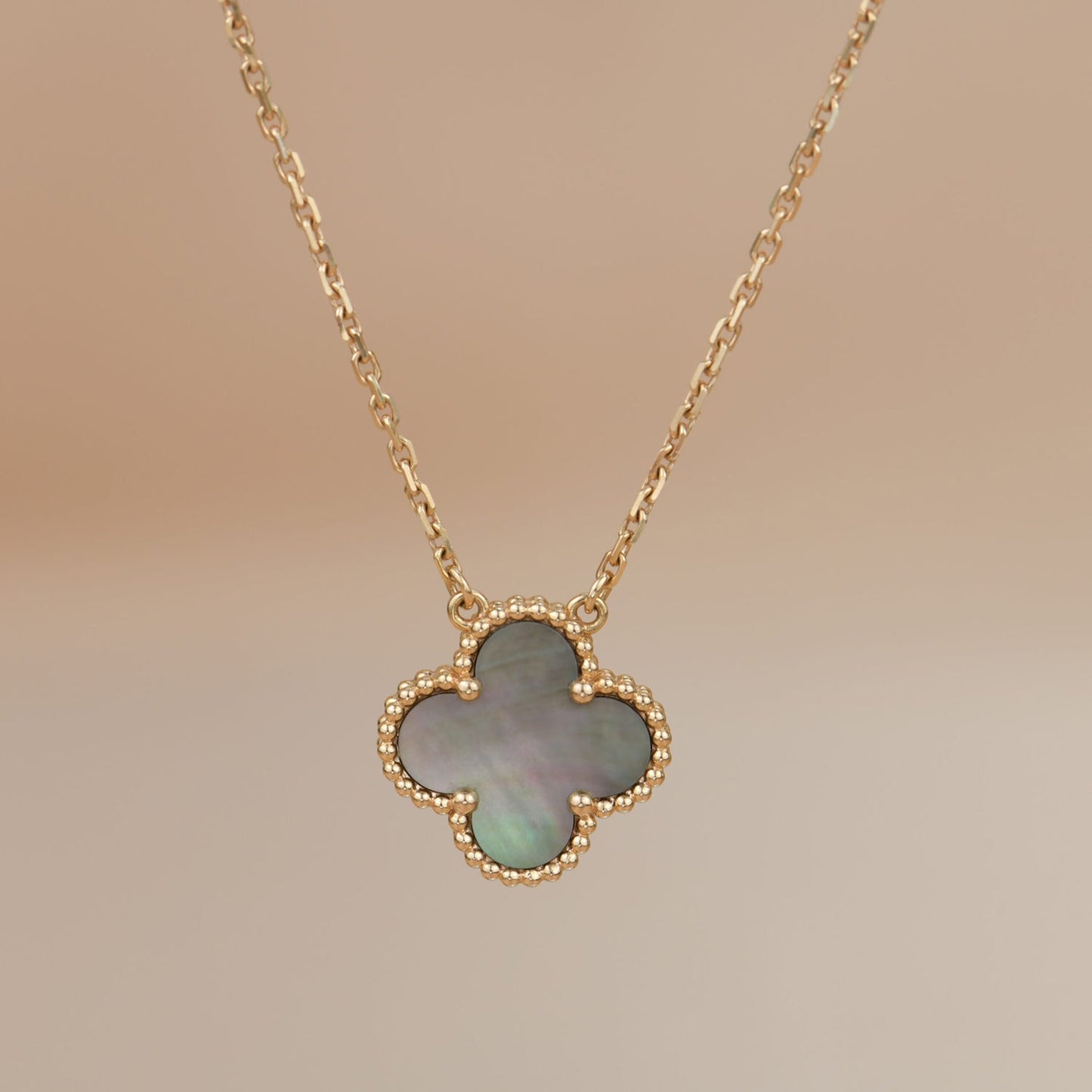 [Okajuri Jewelry]CLOVER 15MM  GRAY MOTHER OF PEARL NECKLACE