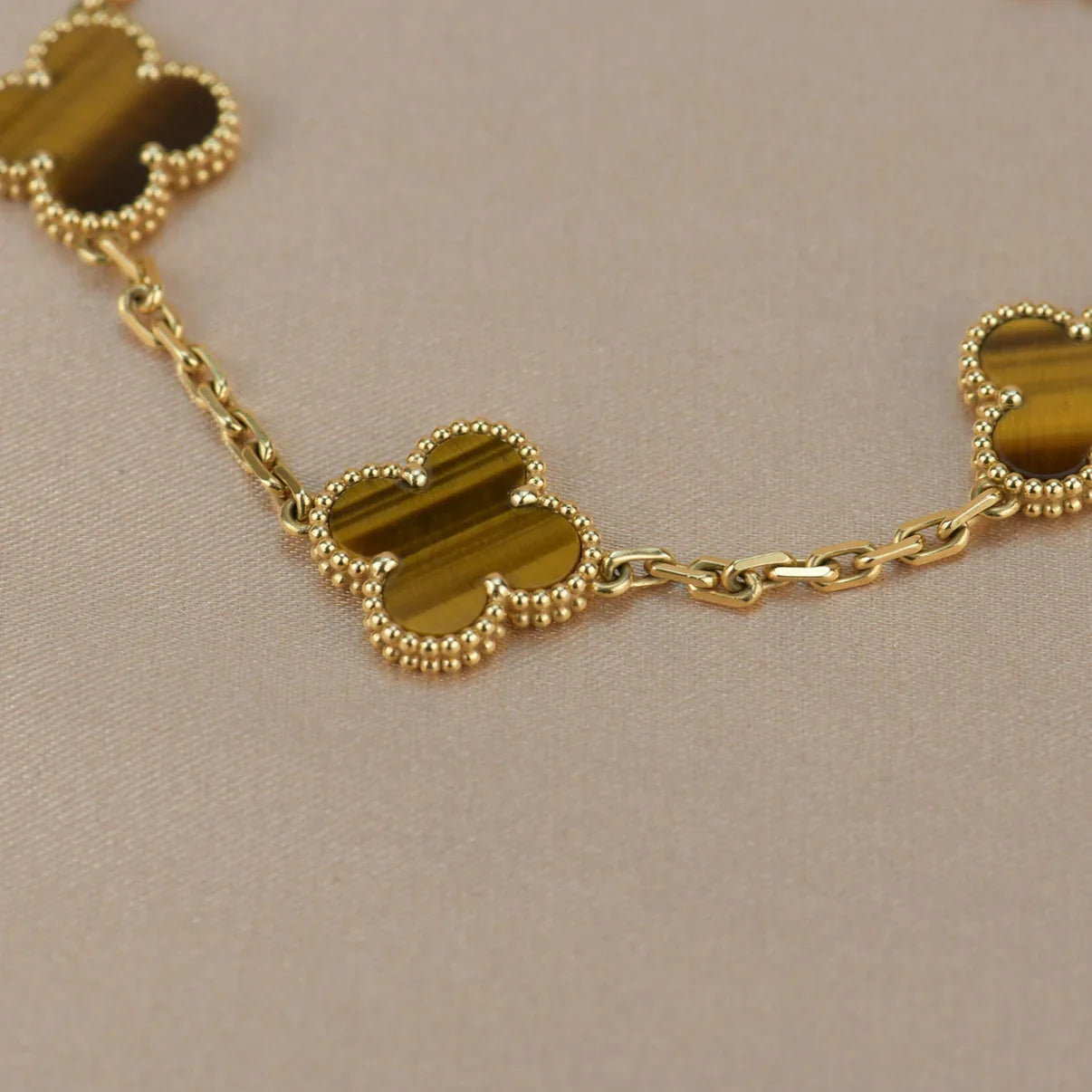 [Okajuri Jewelry] CLOVER 5 MOTIFS TIGER EYE BRACELET COLLECTION