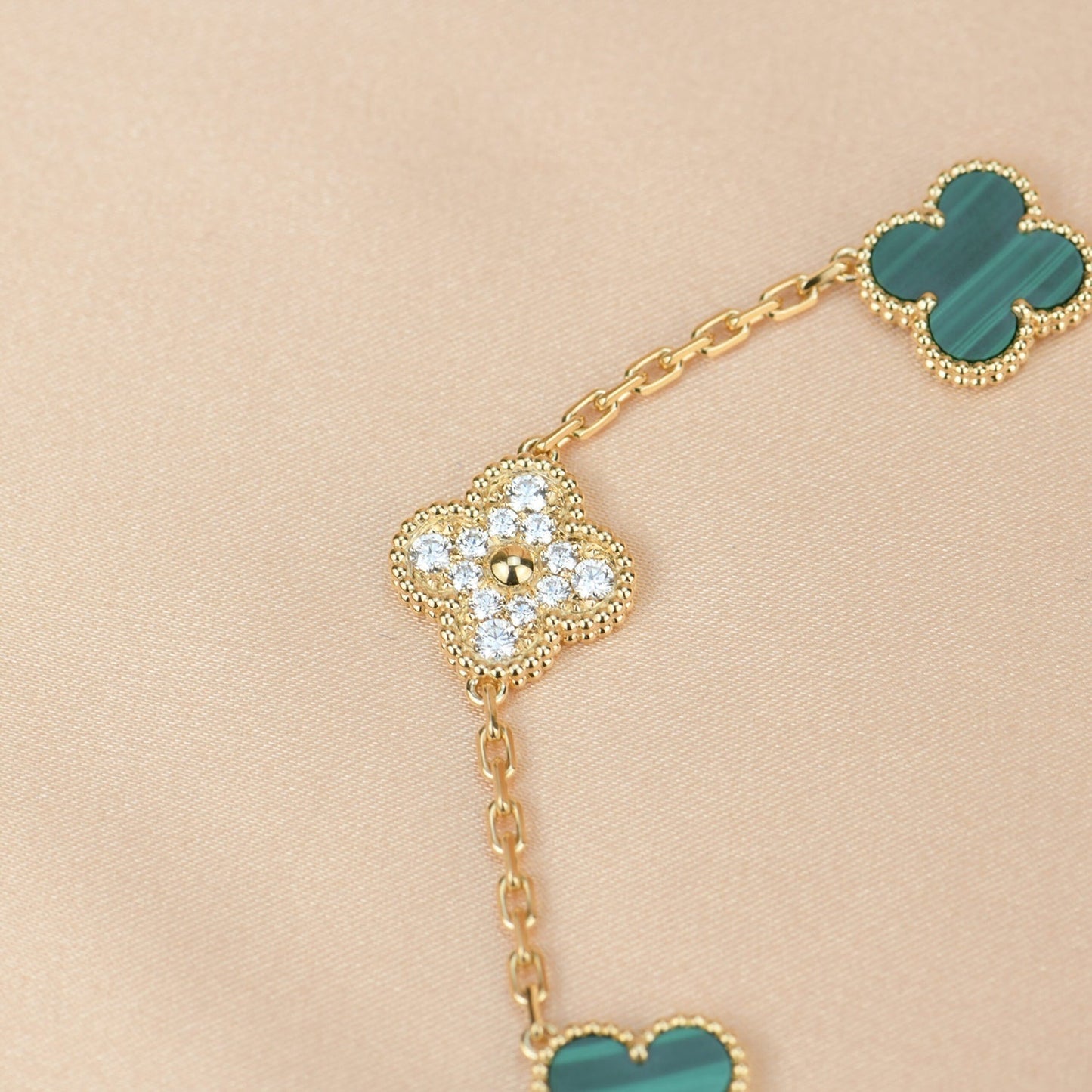 [Okajuri Jewelry]CLOVER  5 MOTIF MALACHITE DIAMOND BRACELET