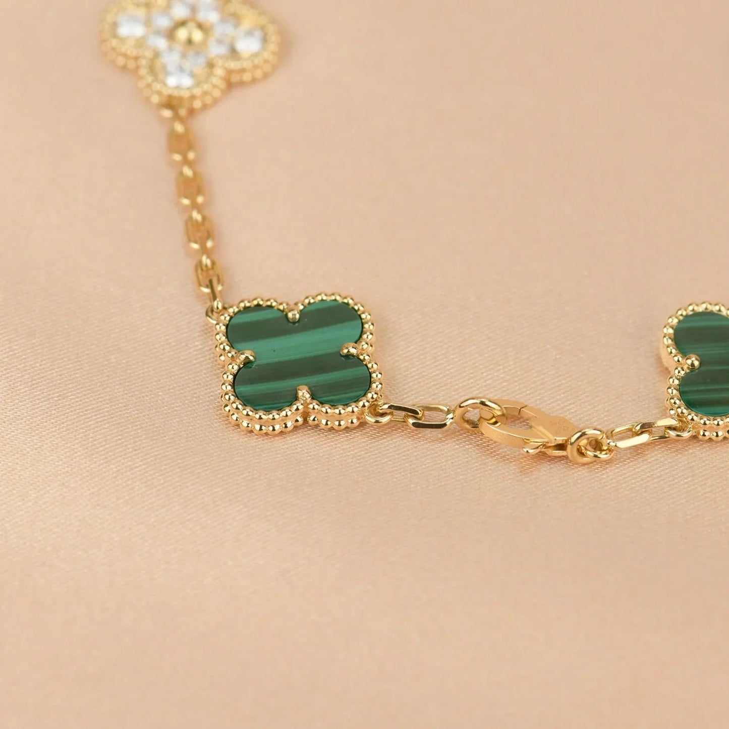 [Okajuri Jewelry]  CLOVER 5 MOTIF MALACHITE BRACELET COLLECTION