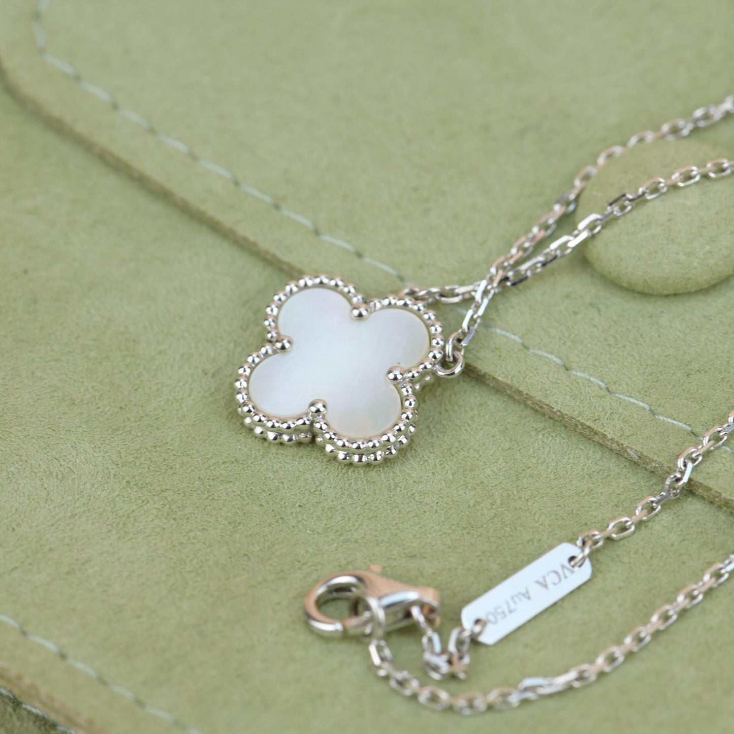 [Okajuri Jewelry]CLOVER  15MM WHITE MOTHER-OF-PEARL SILVER