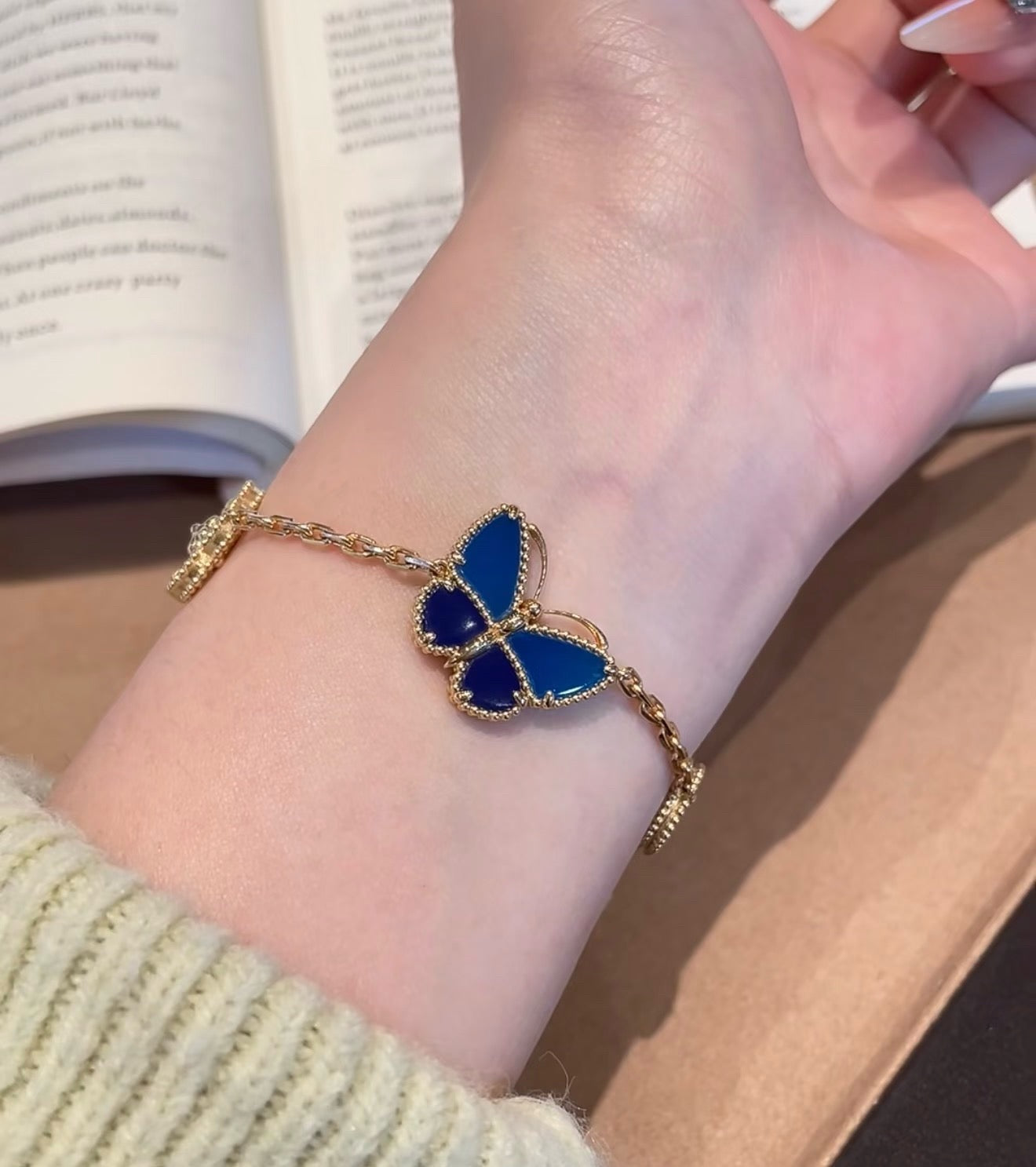 [Okajuri Jewelry]LUCKY SPRING BUTTERFLY 5 MOTIF BRACELET