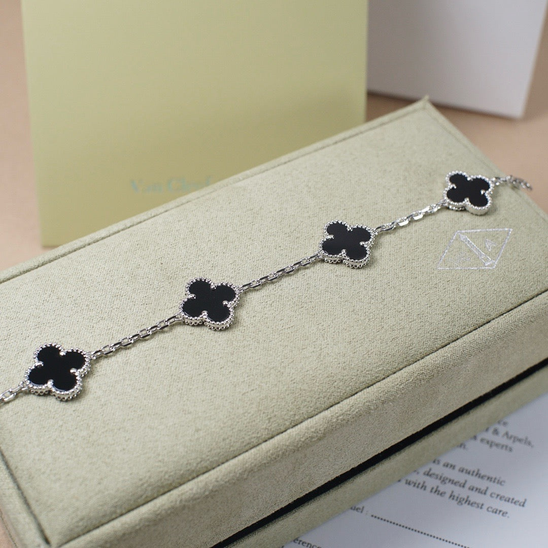 [Okajuri Jewelry]CLOVER 5 MOTIF ONYXS  BRACELET SILVER