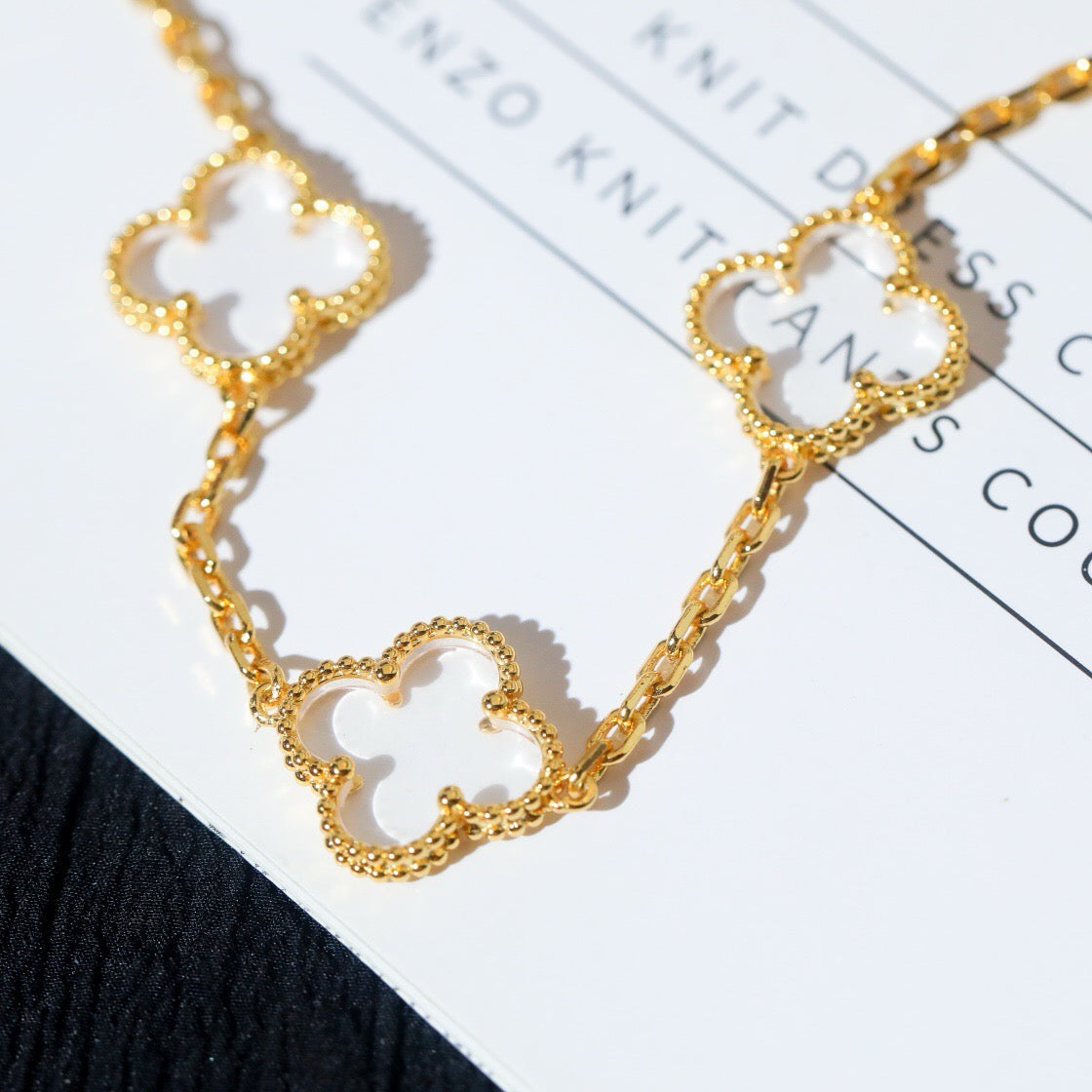 [Okajuri Jewelry]CLOVER 5 MOTIF ROCK CRYSTAL BRACELET