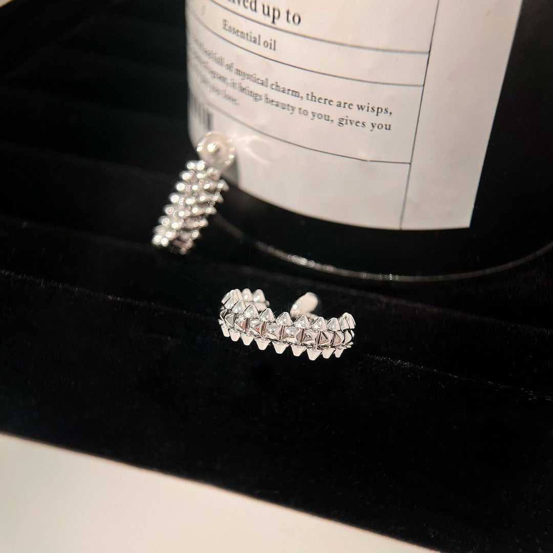 [Okajuri Jewelry] CLASH SMALL HOOP EARRINGS