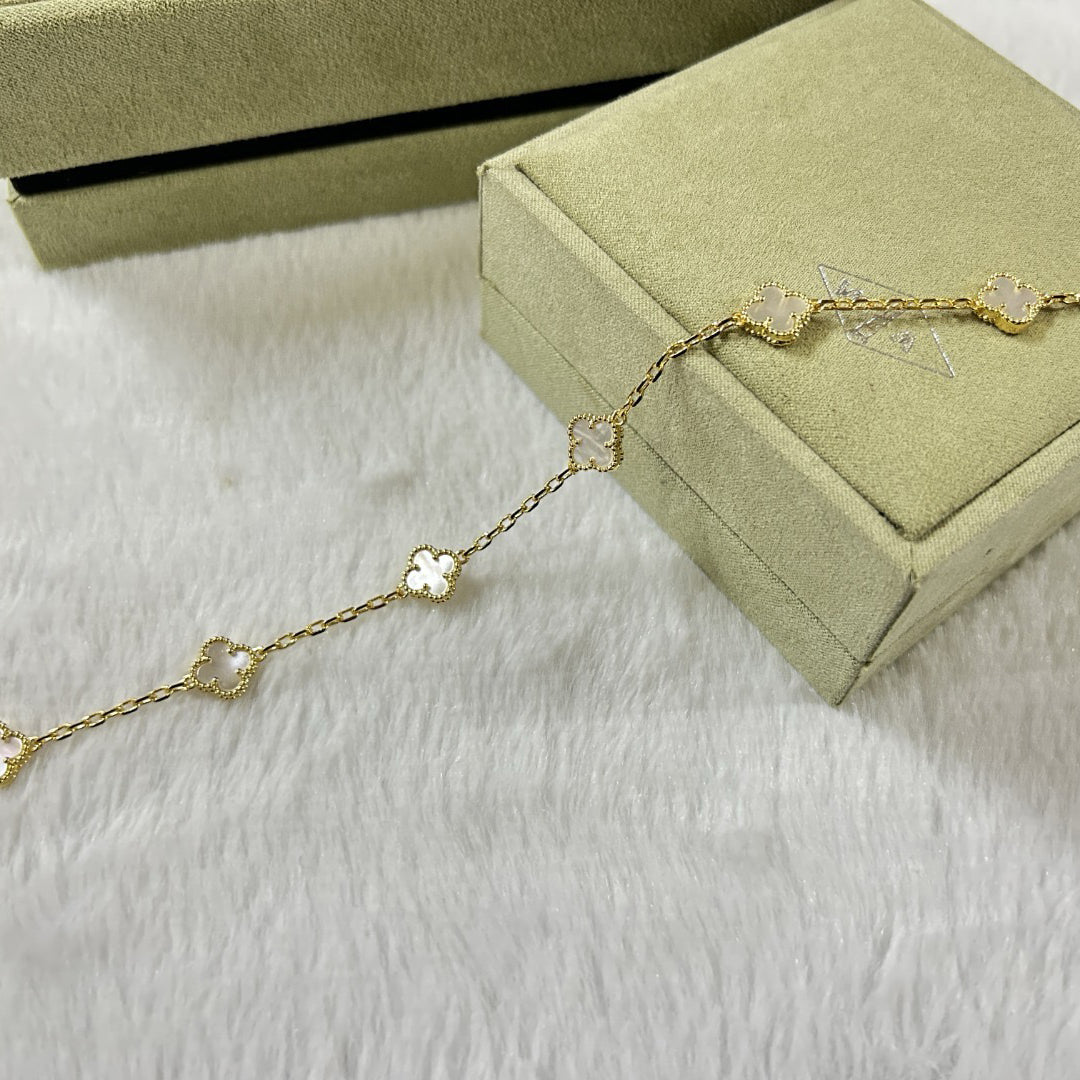 [Okajuri Jewelry]CLOVER 6 MOTIF WHITE MOP BRACELET