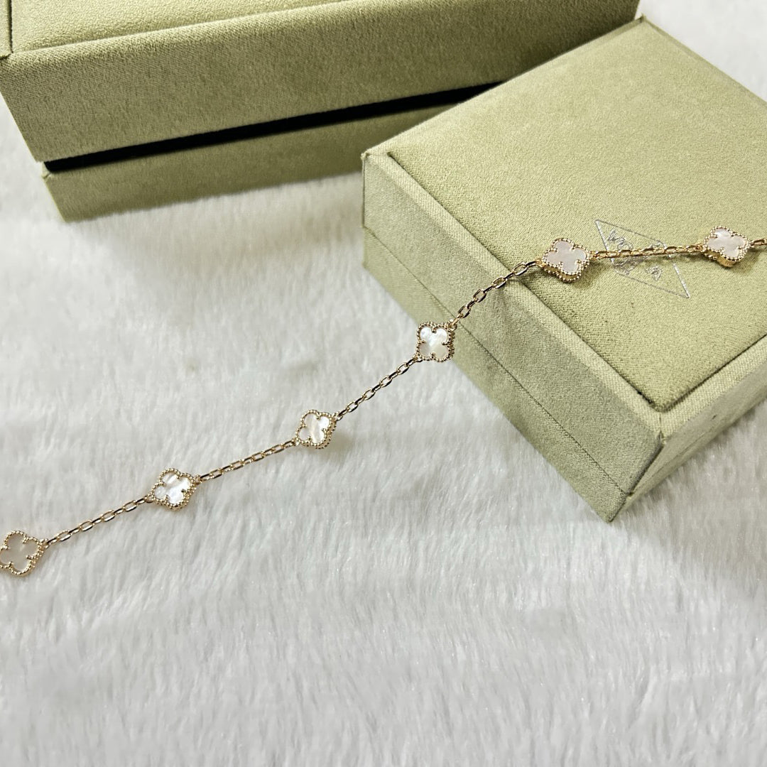 [Okajuri Jewelry]CLOVER 6 MOTIF WHITE MOP BRACELET