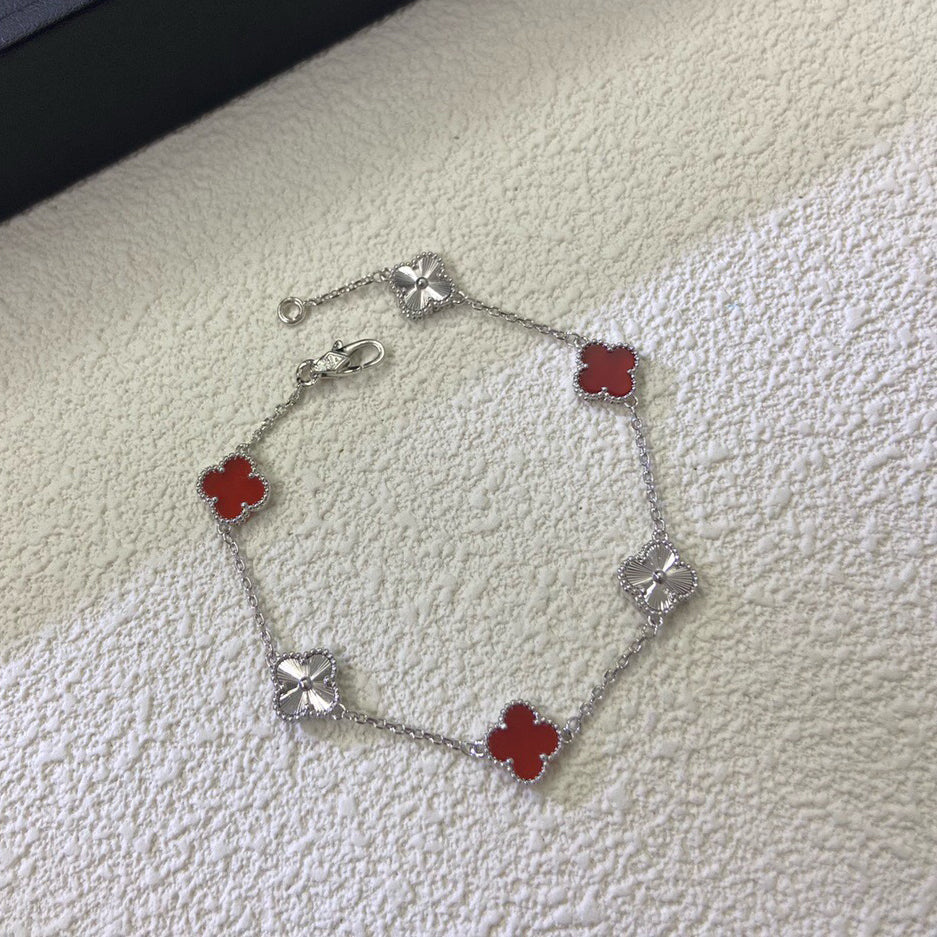 [Okajuri Jewelry]CLOVER 6 MOTIF RED AGATE LASER BRACELET