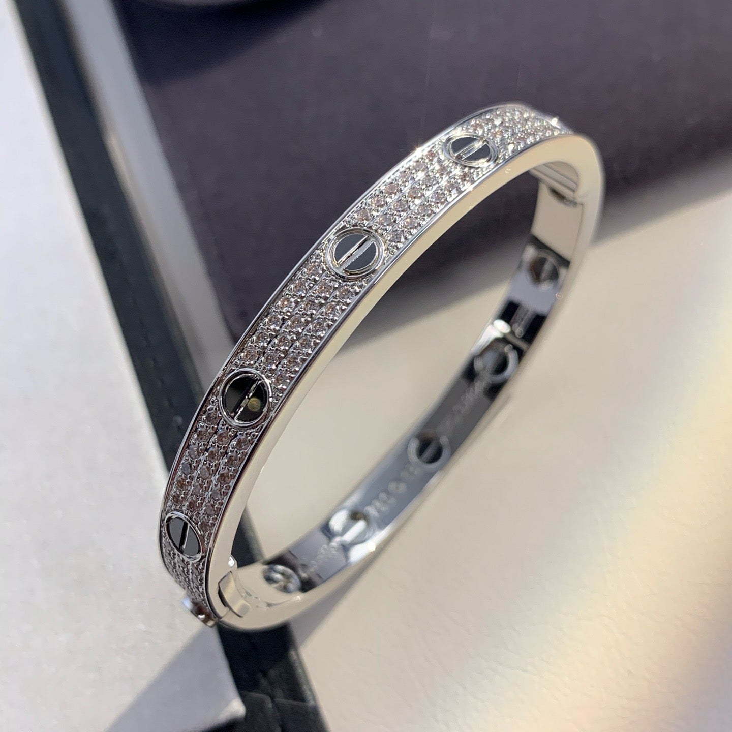 [Okajuri Jewelry]LOVE BRACELET 6.1MM DIAMOND-PAVED CERAMIC