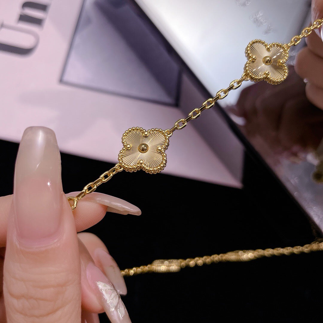 [Okajuri Jewelry] CLOVER 10 MOTIFS LASER NECKLACE