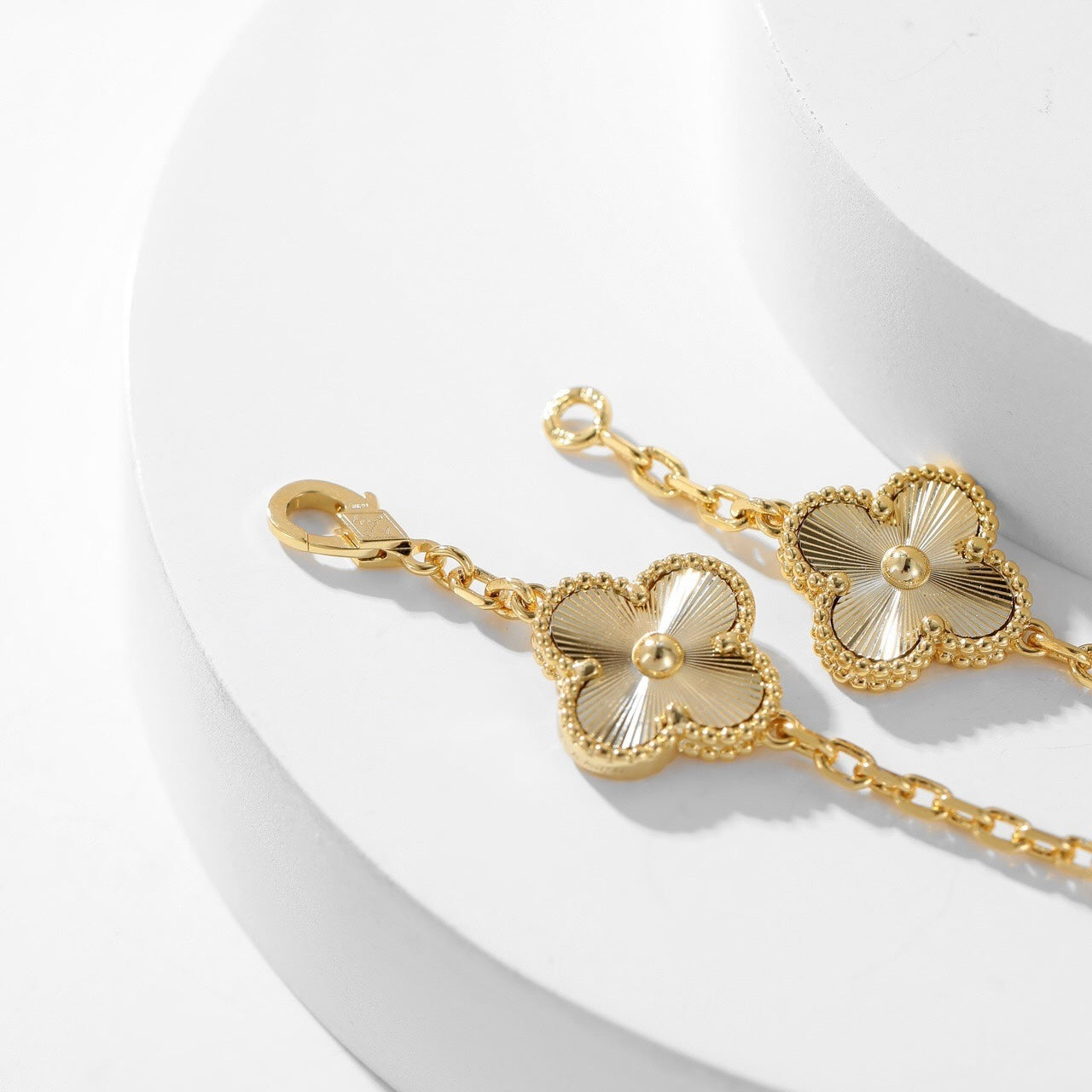[Okajuri Jewelry] CLOVER 10 MOTIFS LASER NECKLACE