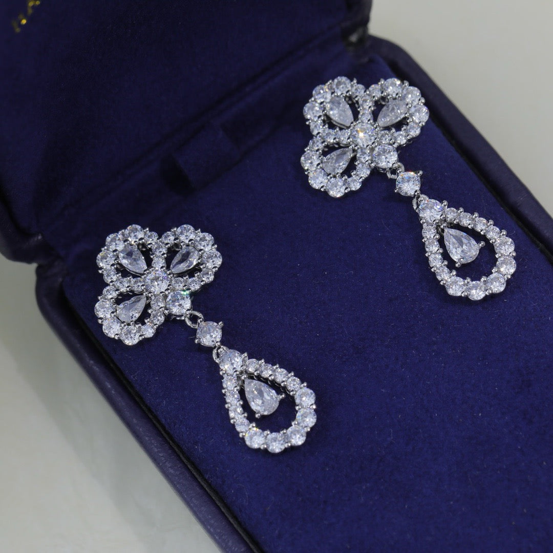 [Okajuri Jewelry] LOOP EARRINGS FULL MOTIF DIAMOND