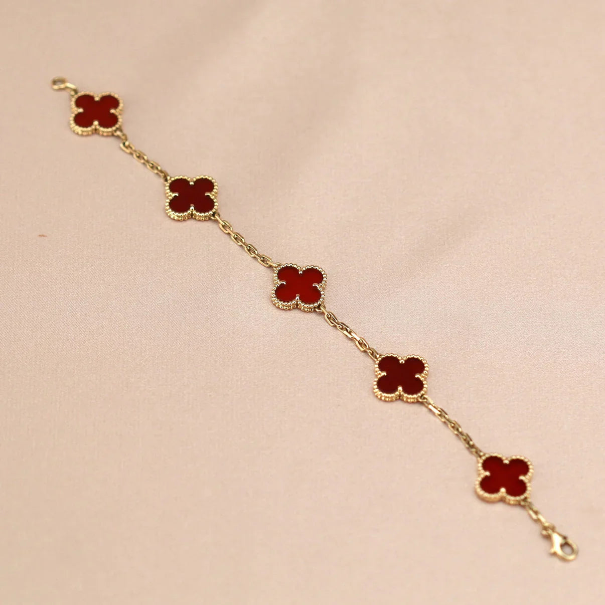 [Okajuri Jewelry] CLOVER 5 MOTIF RED CORNELIAN BRACELET COLLECTION
