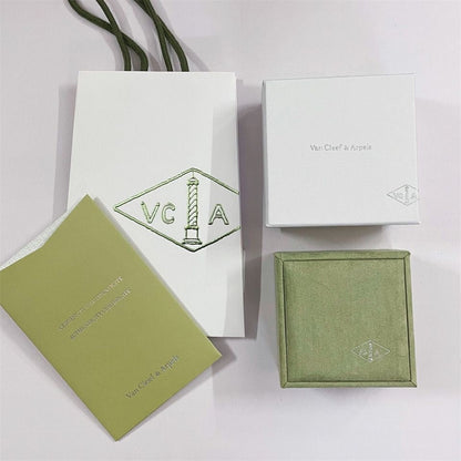 [Okajuri Jewelry]VA CLOVER BRACELET NECKLACE RING BOX GIFT BAG