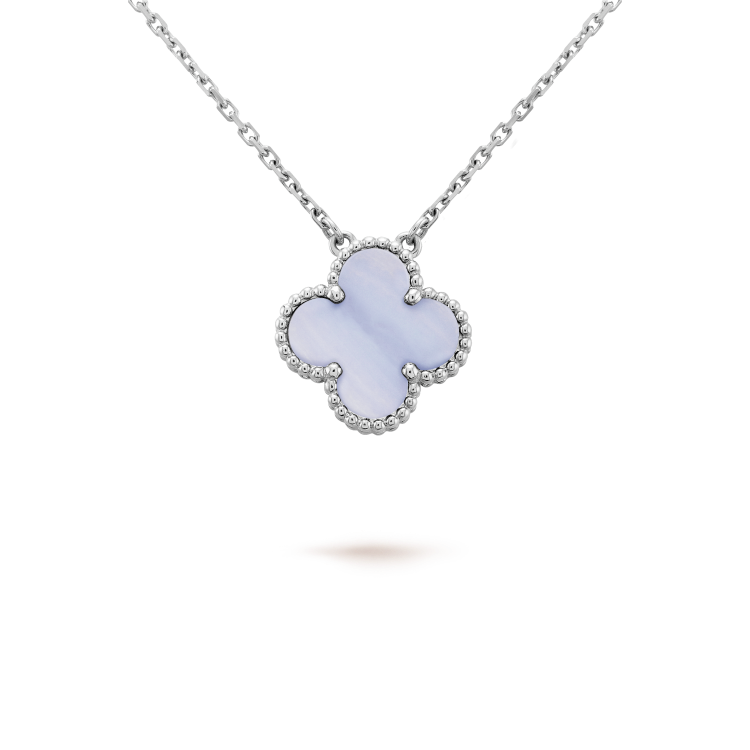 [Okajuri Jewelry]CLOVER 15MM BLUE CHALCEDONY NECKLACE SILVER