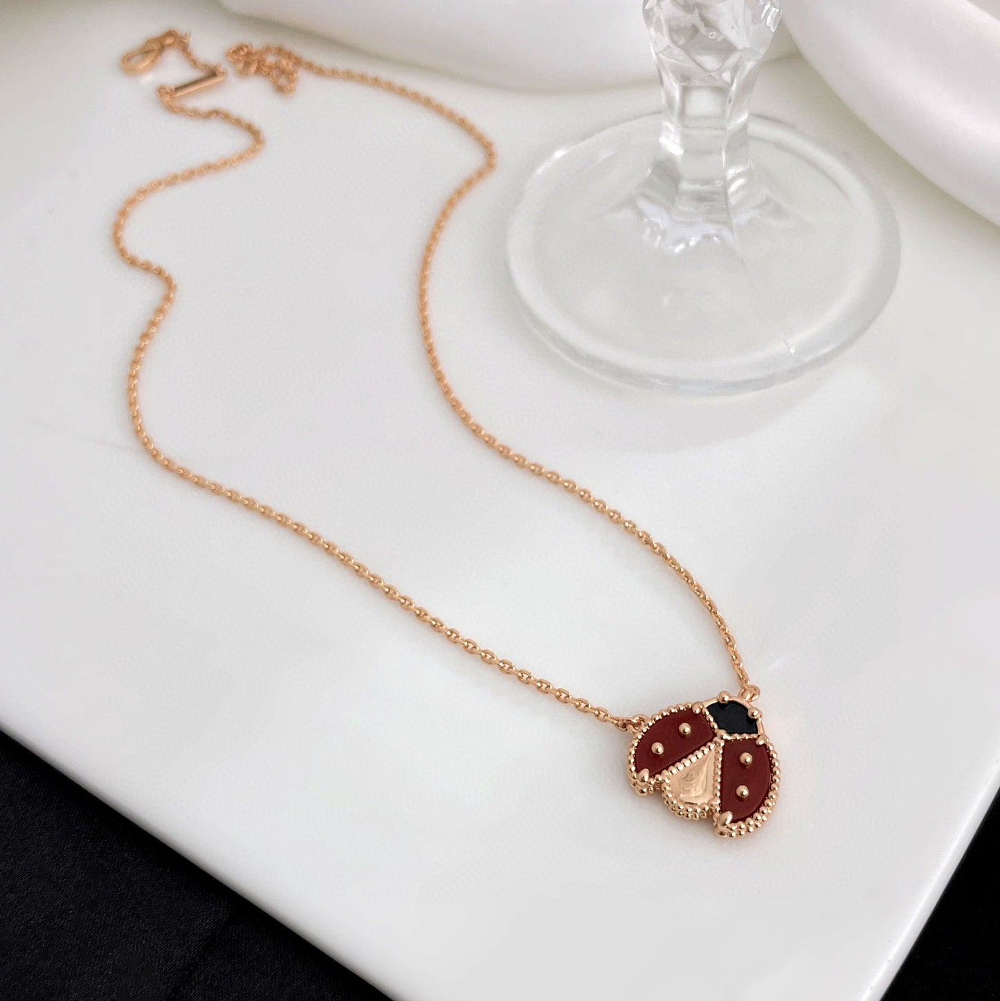 [Okajuri Jewelry]LUCKY  CARNELIANS LADYBUG NECKLACE