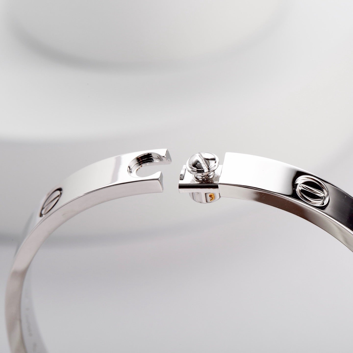 [Okajuri Jewelry] LOVE BRACELET 6.1MM NO DIAMONDS
