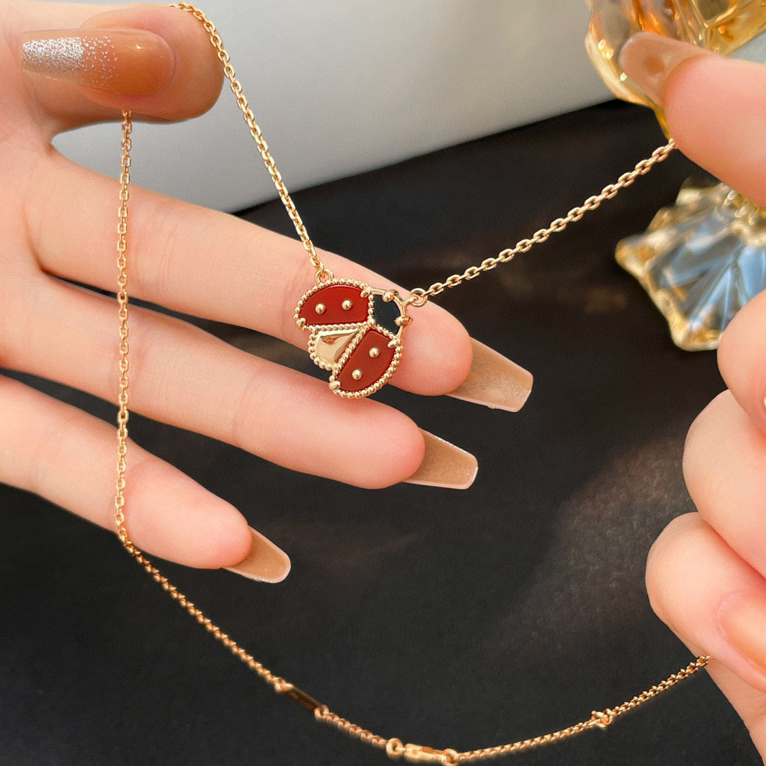 [Okajuri Jewelry]LUCKY  CARNELIANS LADYBUG NECKLACE
