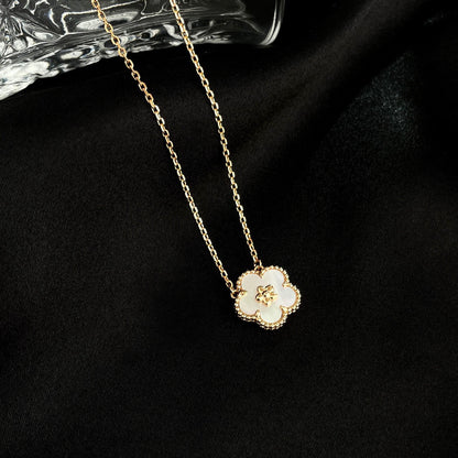 [Okajuri Jewelry]LUCKY  WHITE MOP  PLUM BLOSSOM NECKLACE