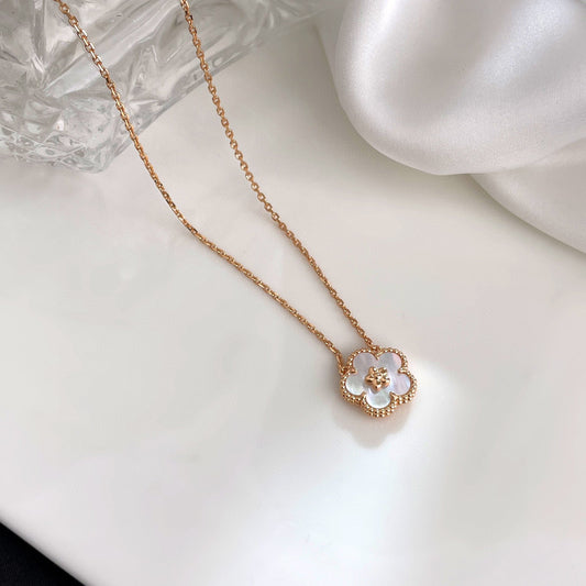 [Okajuri Jewelry]LUCKY  WHITE MOP  PLUM BLOSSOM NECKLACE