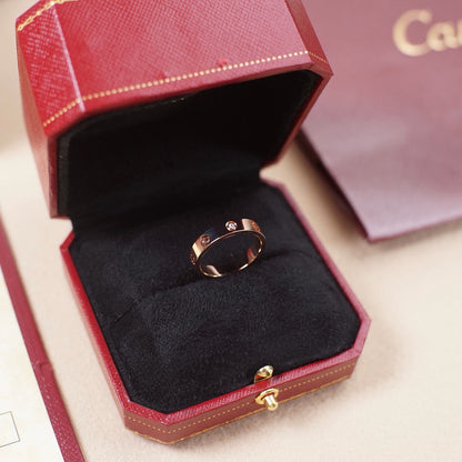 [Okajuri Jewelry] LOVE 4MM 1 DIAMOND RING