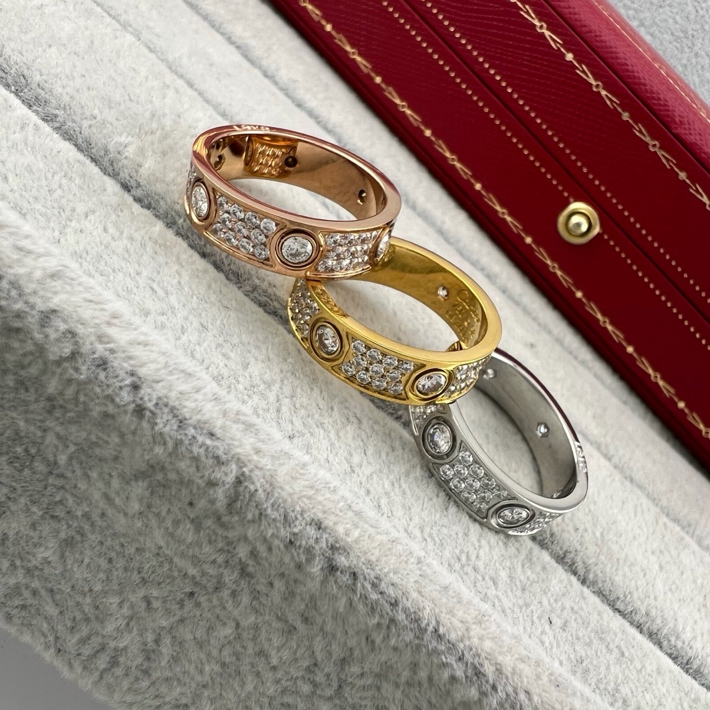 [Okajuri Jewelry] LOVE 5.5MM FULL-PAVE 6-DIAMOND RING