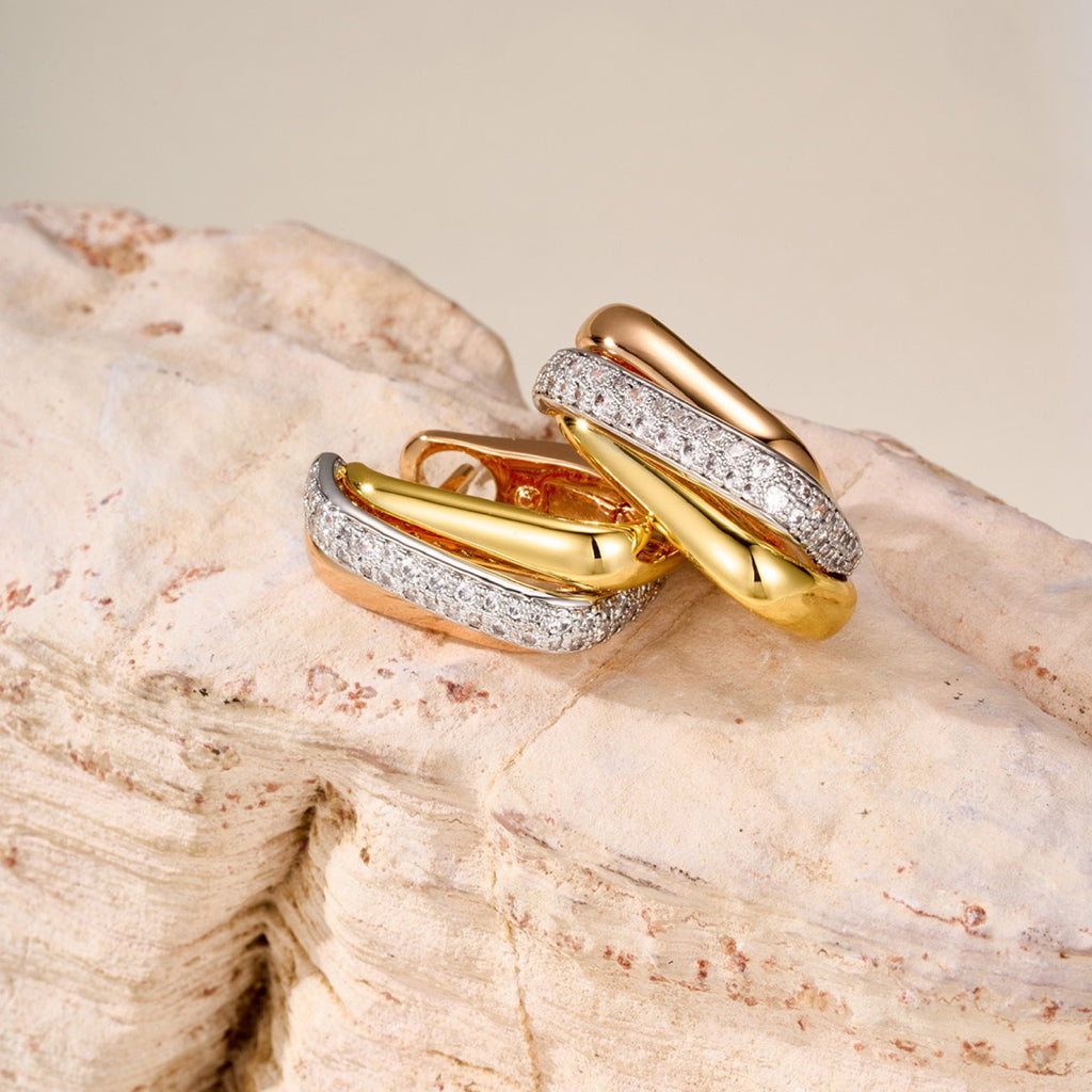 [Okajuri Jewelry] TRINITY HALF DIAMOND  CUSHION EARRINGS