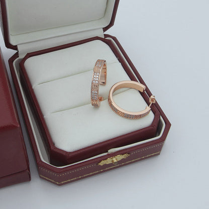[Okajuri Jewelry] LOVE EARRINGS 3.6MM DIAMOND PAVED