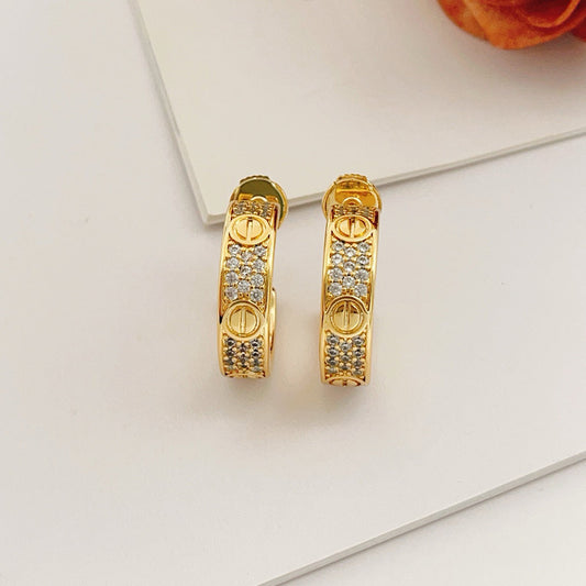 [Okajuri Jewelry] LOVE 5.5MM DIAMOND PAVED EARRINGS