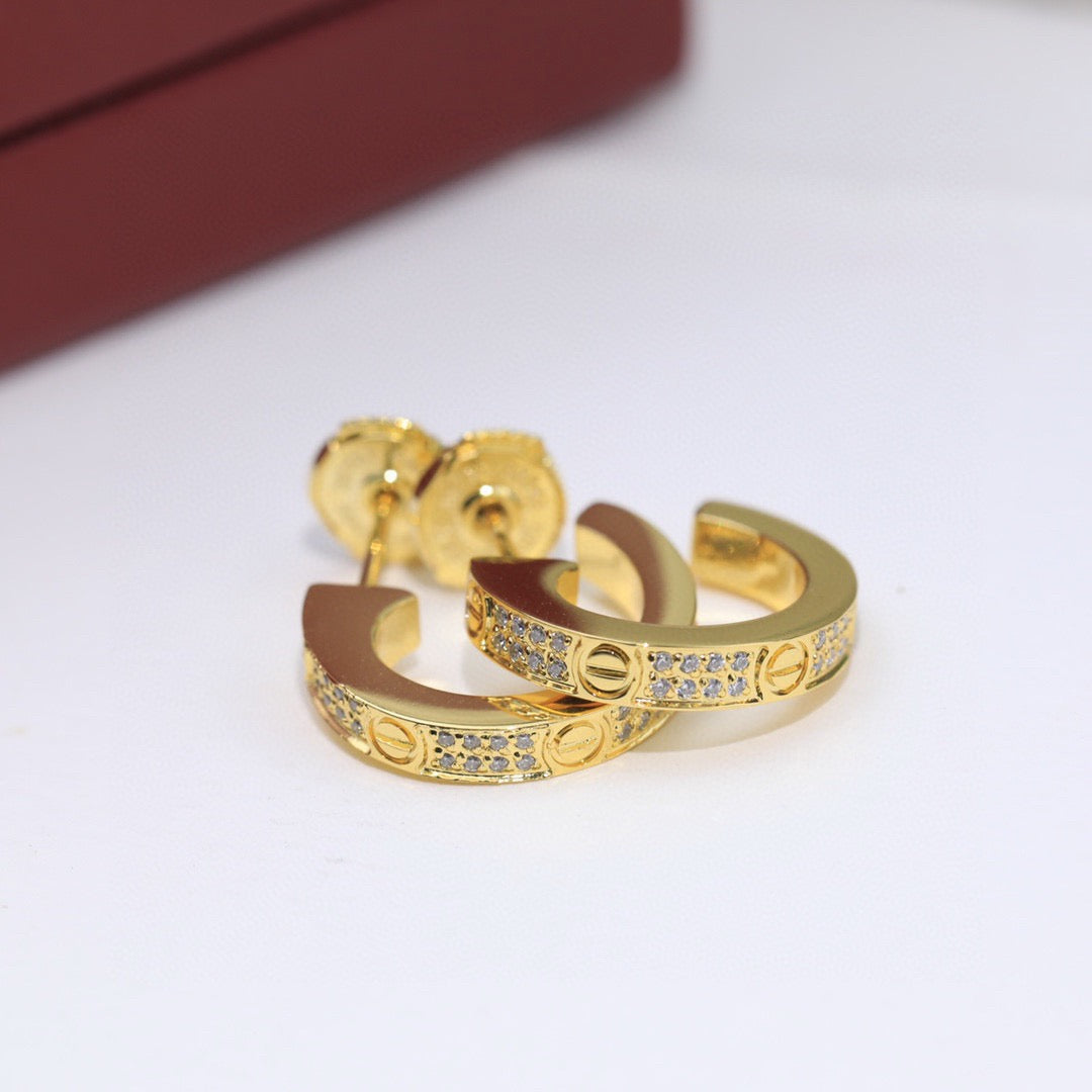 [Okajuri Jewelry] LOVE 5.5MM DIAMOND PAVED EARRINGS