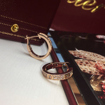 [Okajuri Jewelry] LOVE 5.5MM DIAMOND PAVED EARRINGS