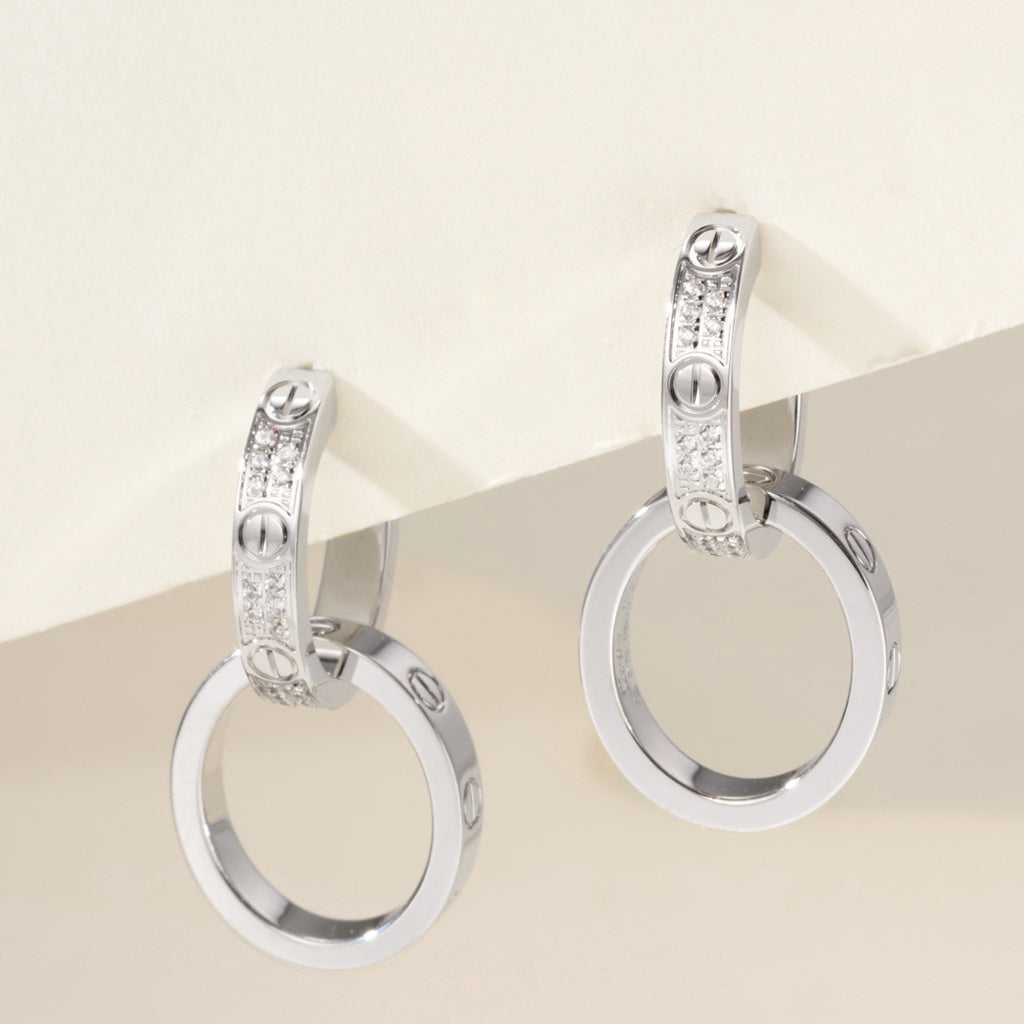 [Okajuri Jewelry] LOVE 3.3MM DANGLE HALF DIAMOND EARRINGS