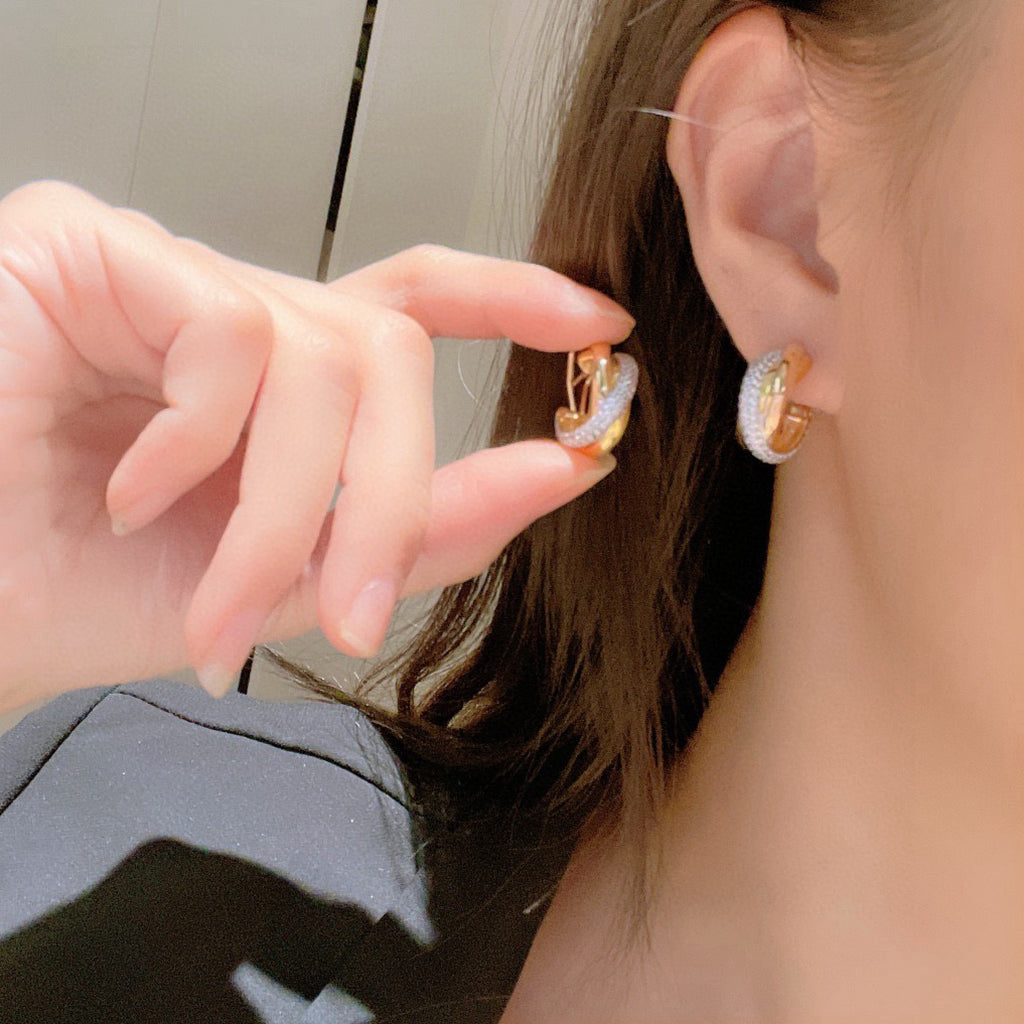 [Okajuri Jewelry] TRINITY HALF DIAMOND  CLASSIC EARRINGS