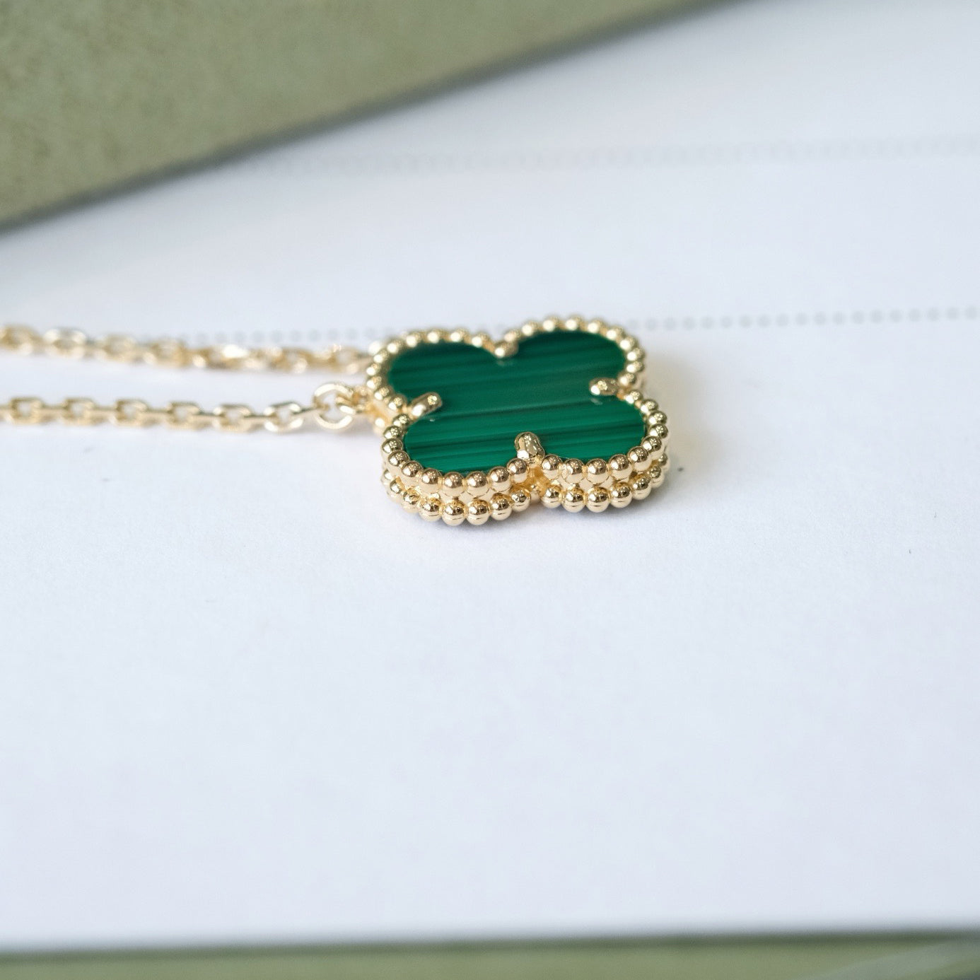 [Okajuri Jewelry]CLOVER 15MM MALACHITE SINGLE FLOWER  NECKLACE