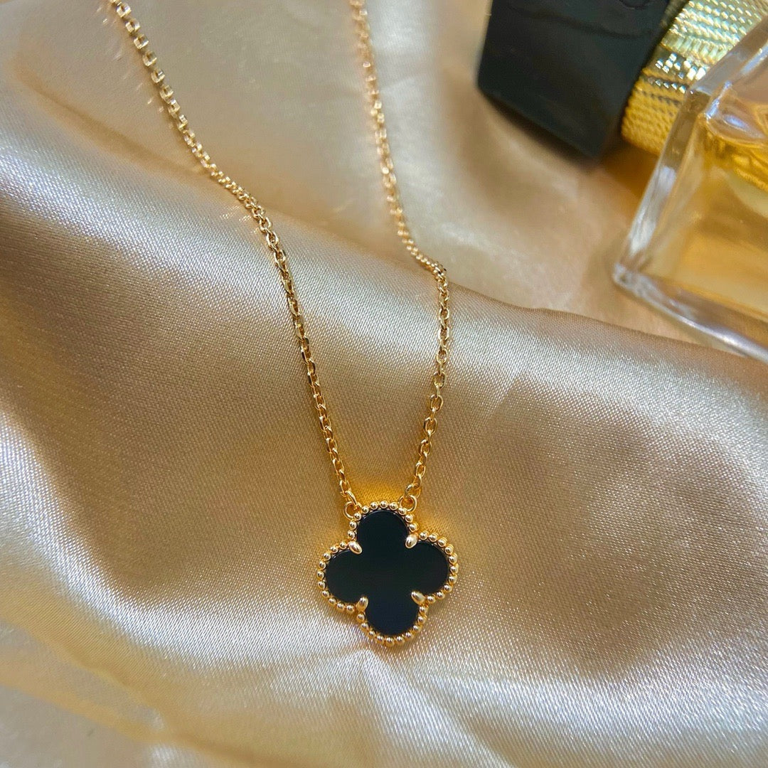 [Okajuri Jewelry]CLOVER 15MM BLACK ONYX SINGLE FLOWER NECKLACE