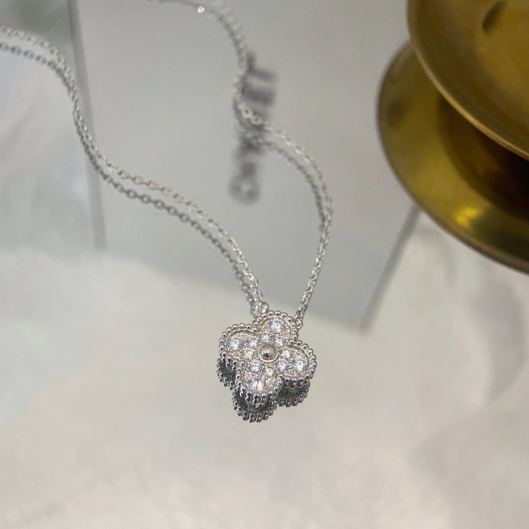 [Okajuri Jewelry]CLOVER 15MM DIAMOND SINGLE FLOWER NECKLACE
