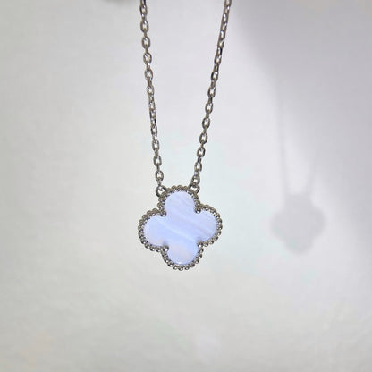 [Okajuri Jewelry]CLOVER 15MM BLUE CHALCEDONY NECKLACE SILVER