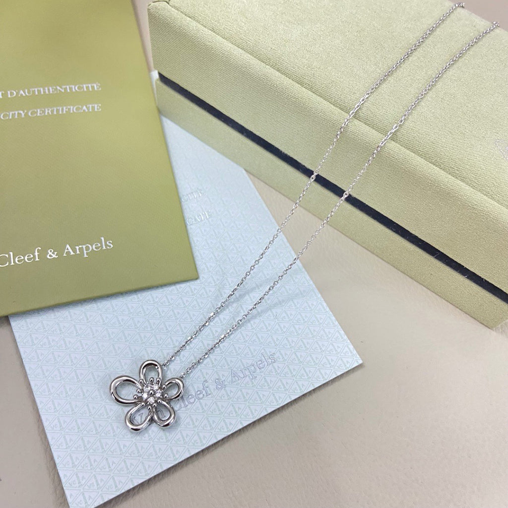 [Okajuri Jewelry]FLOWERLACE NECKLACE 5 DIAMONDS