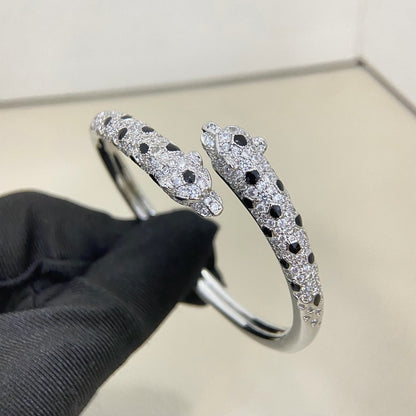 [Okajuri Jewelry] PANTHERE DOUBLE HEADED HALF DIAMOND OPEN BRACELET
